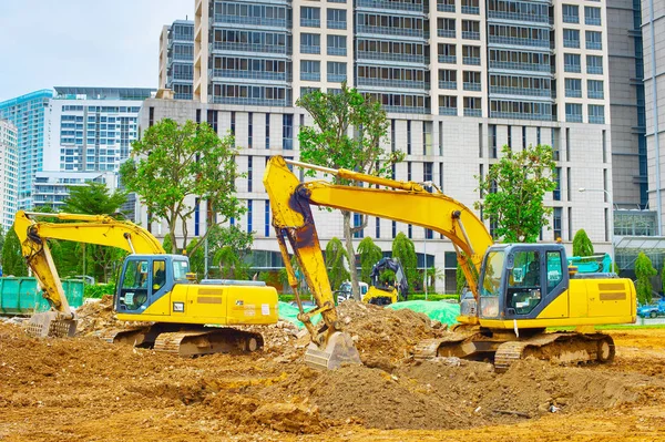 Excavadoras Excavando Suelo Lugar Industrial Singapur —  Fotos de Stock