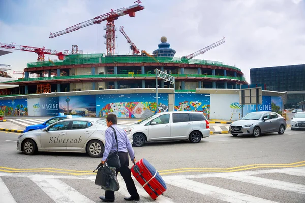 Singapur Enero 2017 Bolso Mano Hombre Frente Obra Construcción Terminal — Foto de Stock