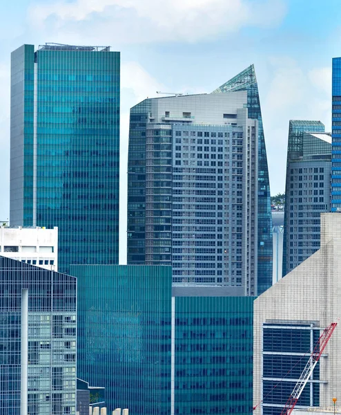Wolkenkratzer in der Innenstadt von Singapur — Stockfoto