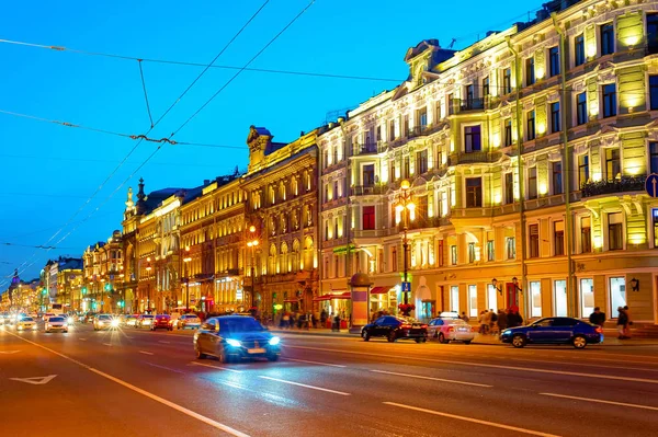 Paisaje nocturno Nevsky, Petersburgo, Rusia —  Fotos de Stock