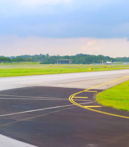 Landebahn leer frei changi singapore — Stockfoto