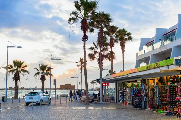 Paphos Cyprus Februari 2019 Toeristisch Centrum Dijk Met Souvenirwinkels Cafés — Stockfoto