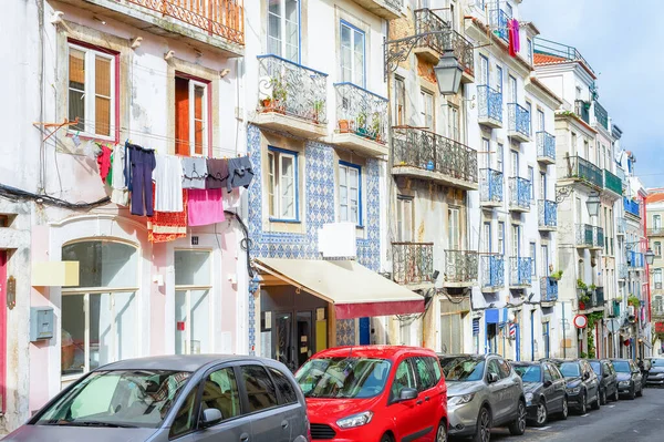 Typical Portugese Street Traditional Tiled Architecture Cars Parked Sidewalk Lisbon — Stock Photo, Image