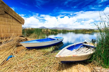 Totora tekneler Titicaca gölü