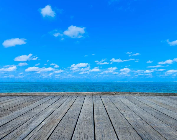 Tropikalna plaża na Malediwach — Zdjęcie stockowe