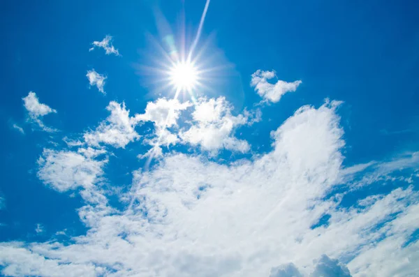 Blue sky with white clouds — Stock Photo, Image