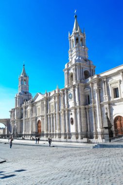  Ana kare Arequipa kilise ile