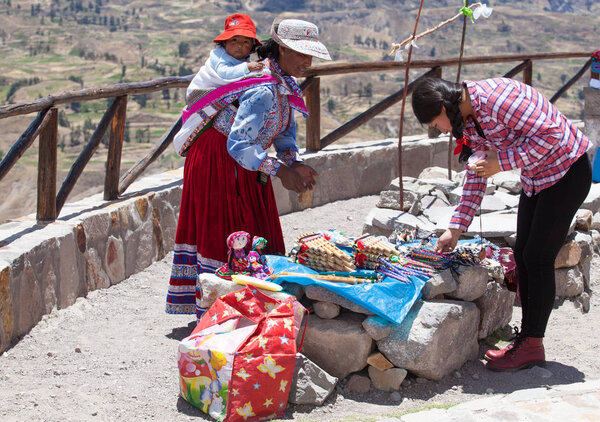  Unidentified women selling souvenirs 