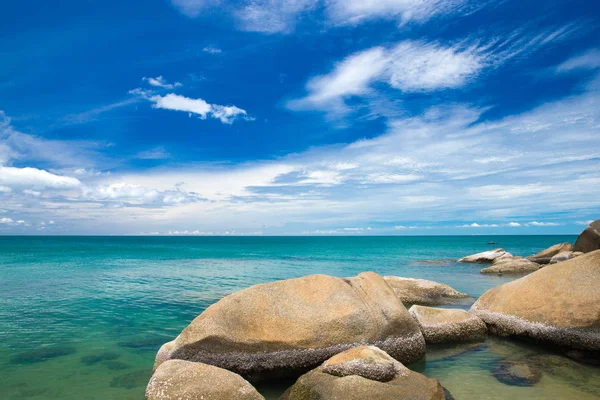 Tropisk strand i Maldiverna — Stockfoto