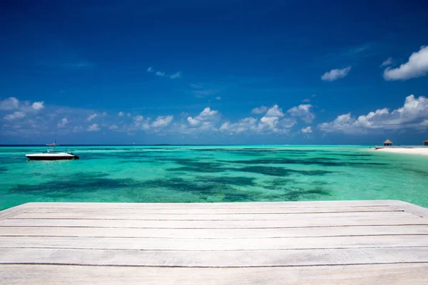 Playa tropical en Maldivas — Foto de Stock