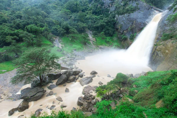 Waterfall in Sri Lanka — Stock Photo, Image