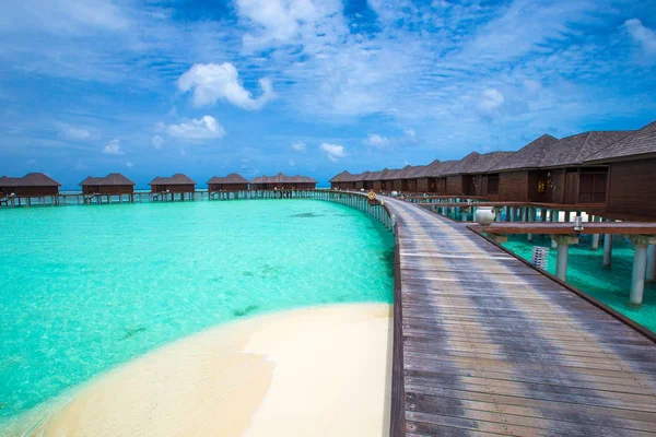 Spiaggia tropicale alle Maldive — Foto Stock