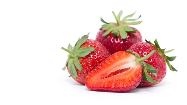 Primer plano de fresas aisladas — Foto de Stock