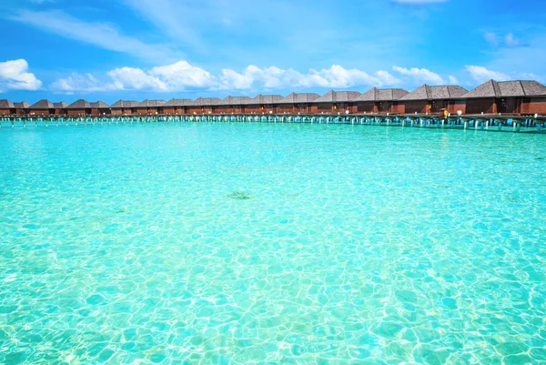 Playa tropical en Maldivas — Foto de Stock