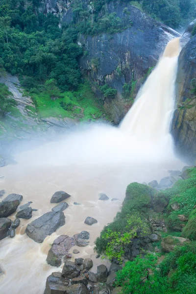 Waterfall in Sri Lanka — Stock Photo, Image