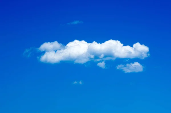 Céu azul fundo — Fotografia de Stock