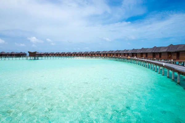 Tropischer Strand auf den Malediven — Stockfoto