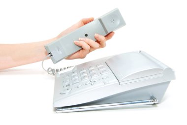 el telefon alıcısı tutarak