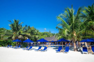 Otelde yüzme havuzu