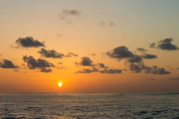 Colorful Sunset over calm sea — Stock Photo, Image