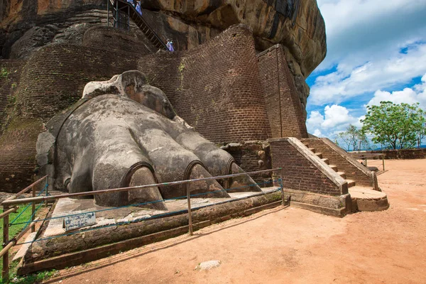 Sigiriya Lion Rock Fortress — Stock Photo, Image