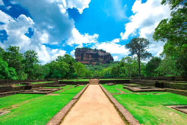 Sigiriya Lion Rock Fortress — Stock Photo, Image