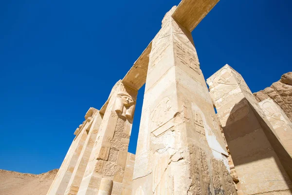 Храм Хатшепсут в Египте — стоковое фото