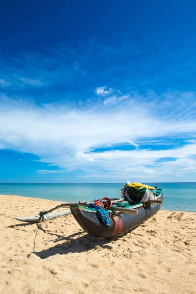 Bote de pesca —  Fotos de Stock