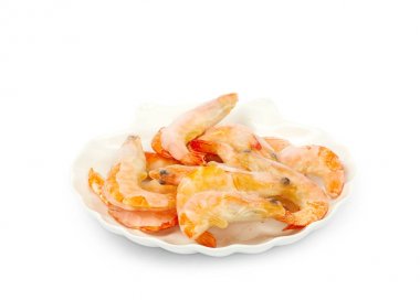 Beyaz arka planda karidesler