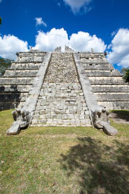 Chichen Itza, Meksika'nın harabeye savaşçıların tapınağın görünümü
