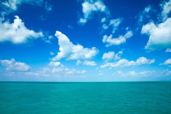 Meerblick Vom Tropischen Strand Mit Sonnigem Himmel — Stockfoto