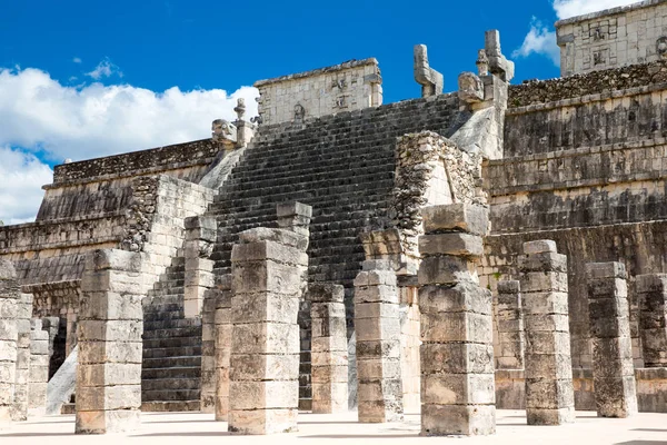 Pohled Chrám Válečníků Troskách Chichen Itzá Mexiko — Stock fotografie