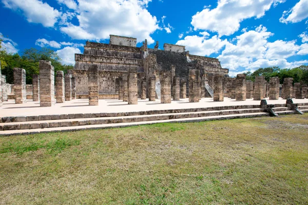 Chichen Itza Meksika Nın Harabeye Savaşçıların Tapınağın Görünümü — Stok fotoğraf