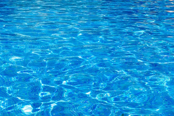 蓝色游泳池 泳池里的水背景 — 图库照片