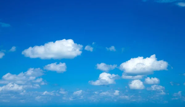 Blauwe Lucht Met Wolk — Stockfoto