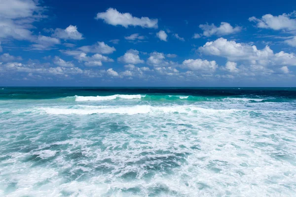 Meerblick Vom Tropischen Strand Mit Sonnigem Himmel — Stockfoto