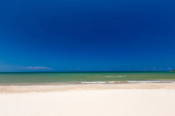 Praia Mar Tropical — Fotografia de Stock