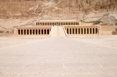 Mısır'ın luxor yakınındaki başına Tapınağı