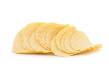 Patates cipsi beyaz arkaplanda izole