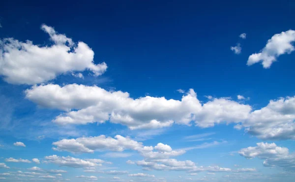 Vackra Azure Himlen Med Moln — Stockfoto