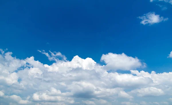 Erstaunliche Helle Himmel Hintergrund — Stockfoto