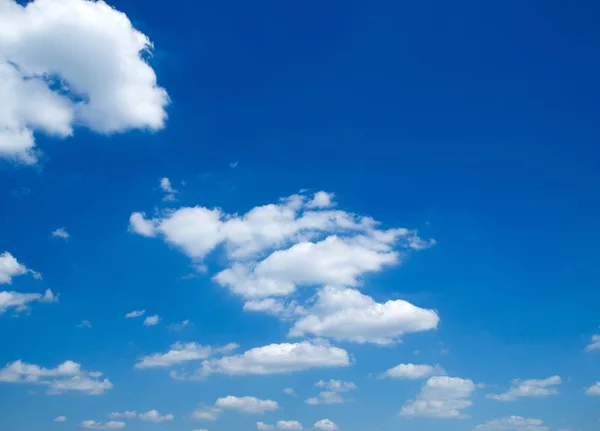 Erstaunliche Helle Himmel Hintergrund — Stockfoto