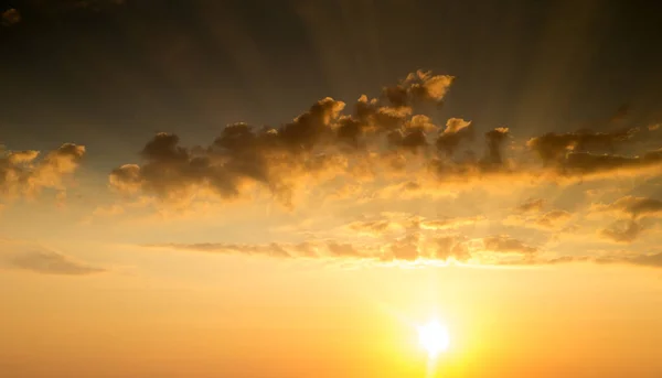 Eldig Orange Solnedgång Himmel Vacker Himmel — Stockfoto