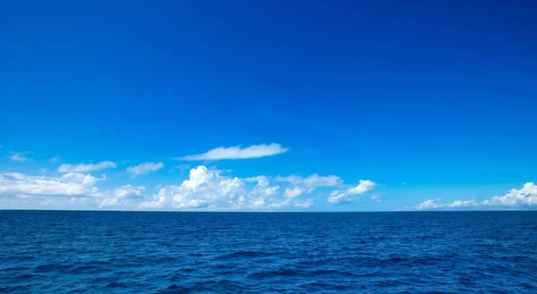 Strand Und Tropisches Meer — Stockfoto