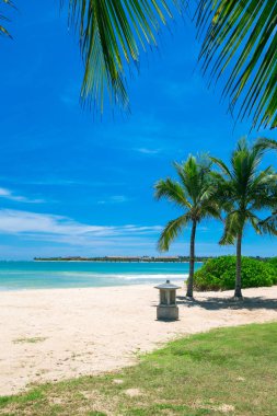 Tropikal plaj Sri Lanka. Yaz tatil ve tatil kavramı turizm.