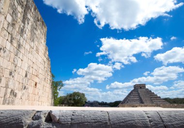 Kukulkan Tapınağı, Chichen Itza 'da piramit, Yucatan, Meksika