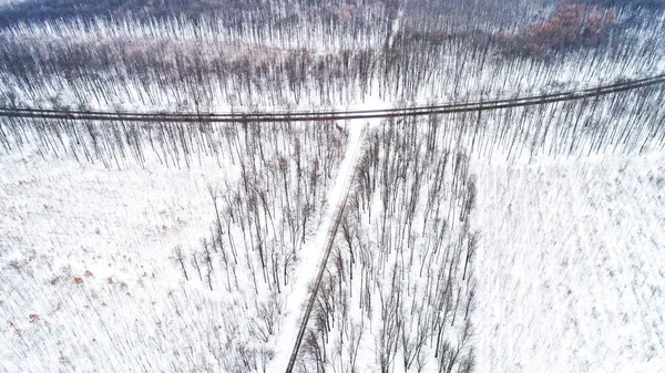 Aerial Drone Widok Drogi Idyllicznym Krajobrazie Zimowym — Zdjęcie stockowe