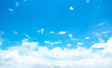 Mavi gökyüzü arkaplanı 