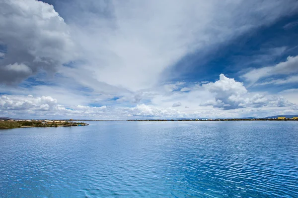 Riva Del Lago Titicaca Vicino Puno Perù — Foto Stock