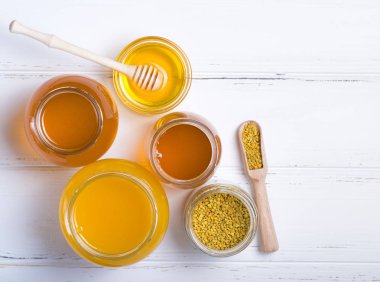 Ahşap bal ayı ile tatlım